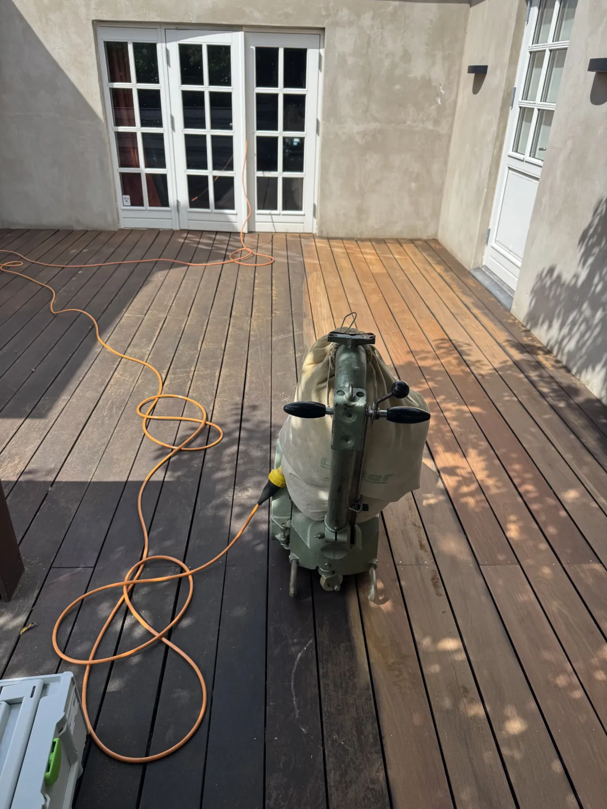 Efter — Renovering af køkkenbord og Cumaru terrasse i Rødovre — billede 3